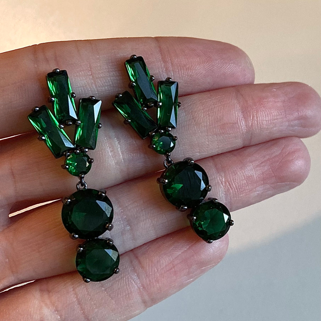 02 Uma Earrings
