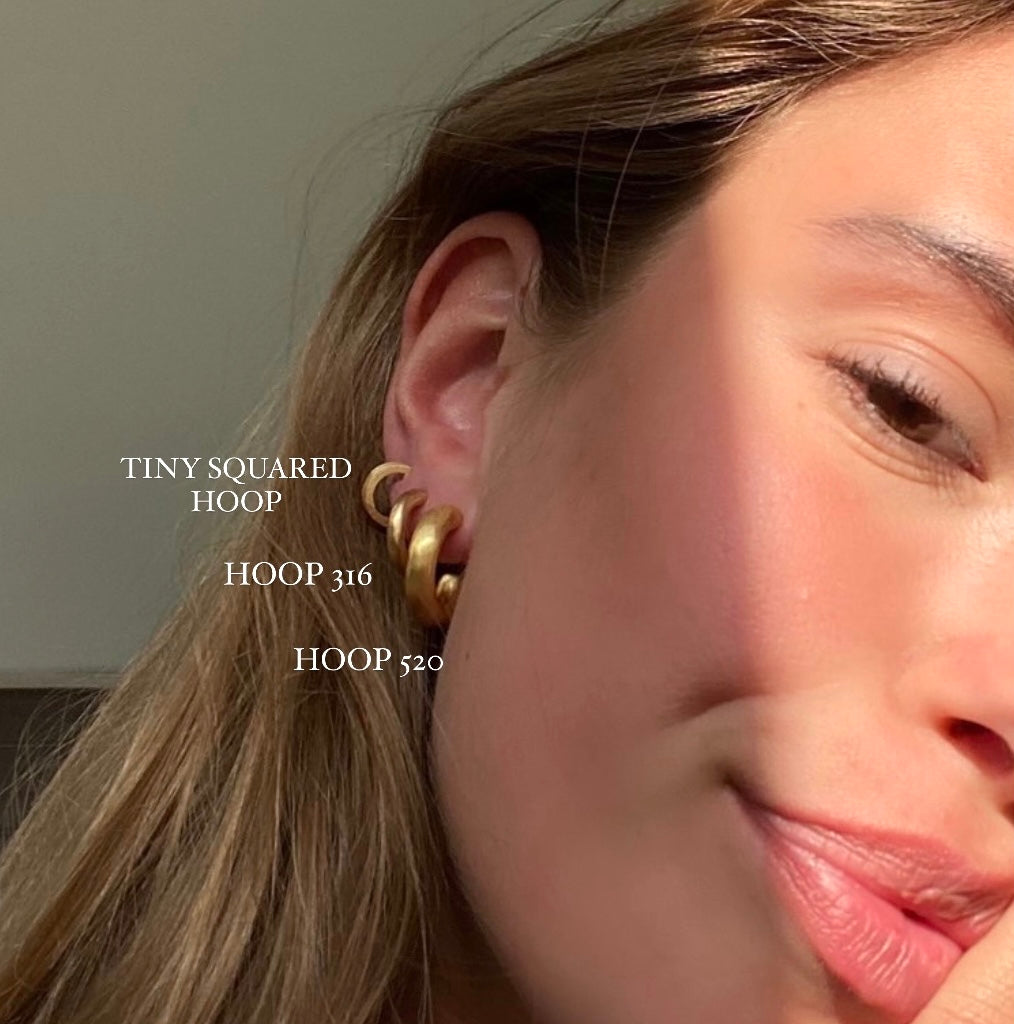 15 Tiny Squared Hoop