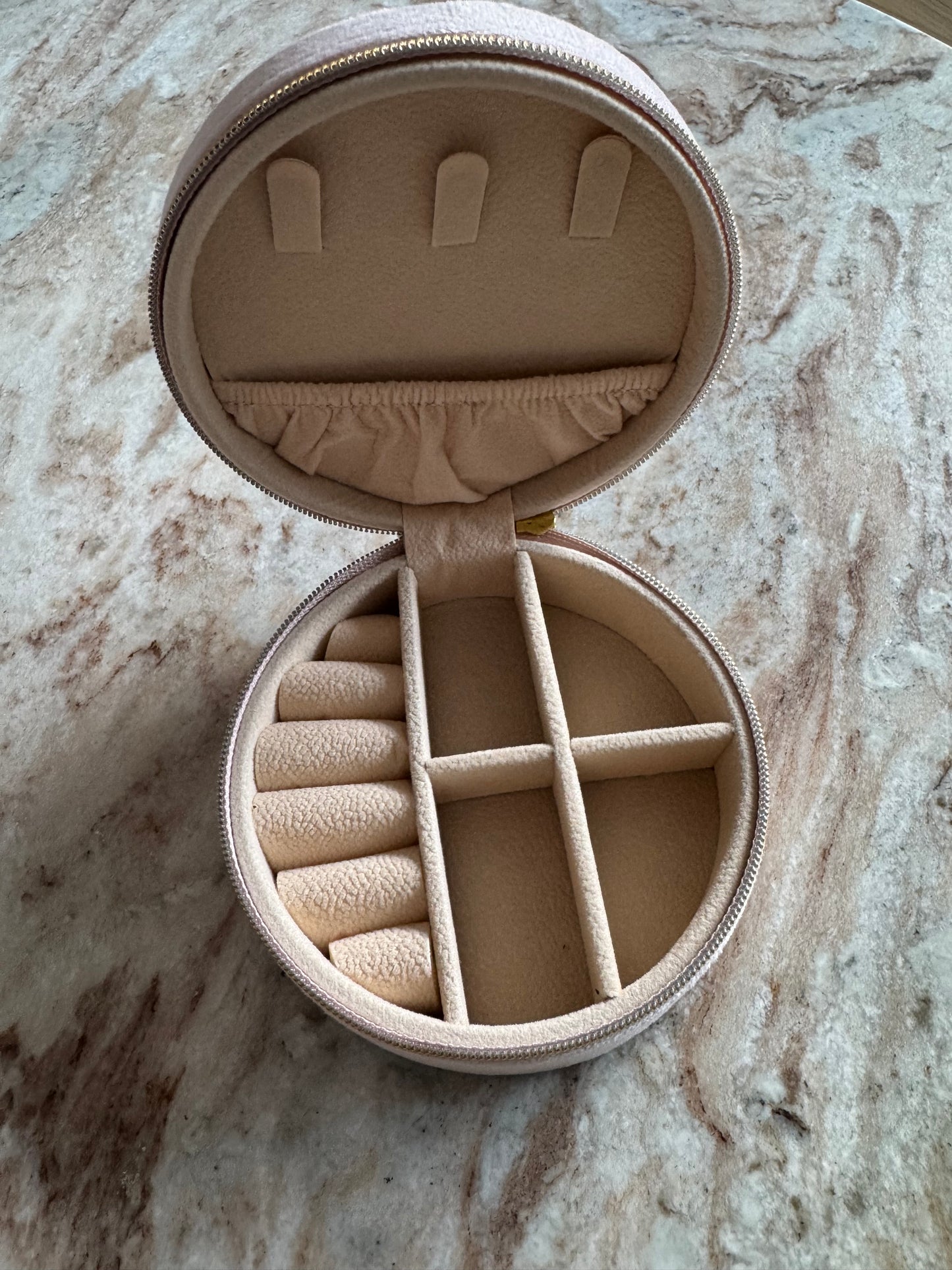 22 Elegant smykkeskrin i emerald green – limited edition