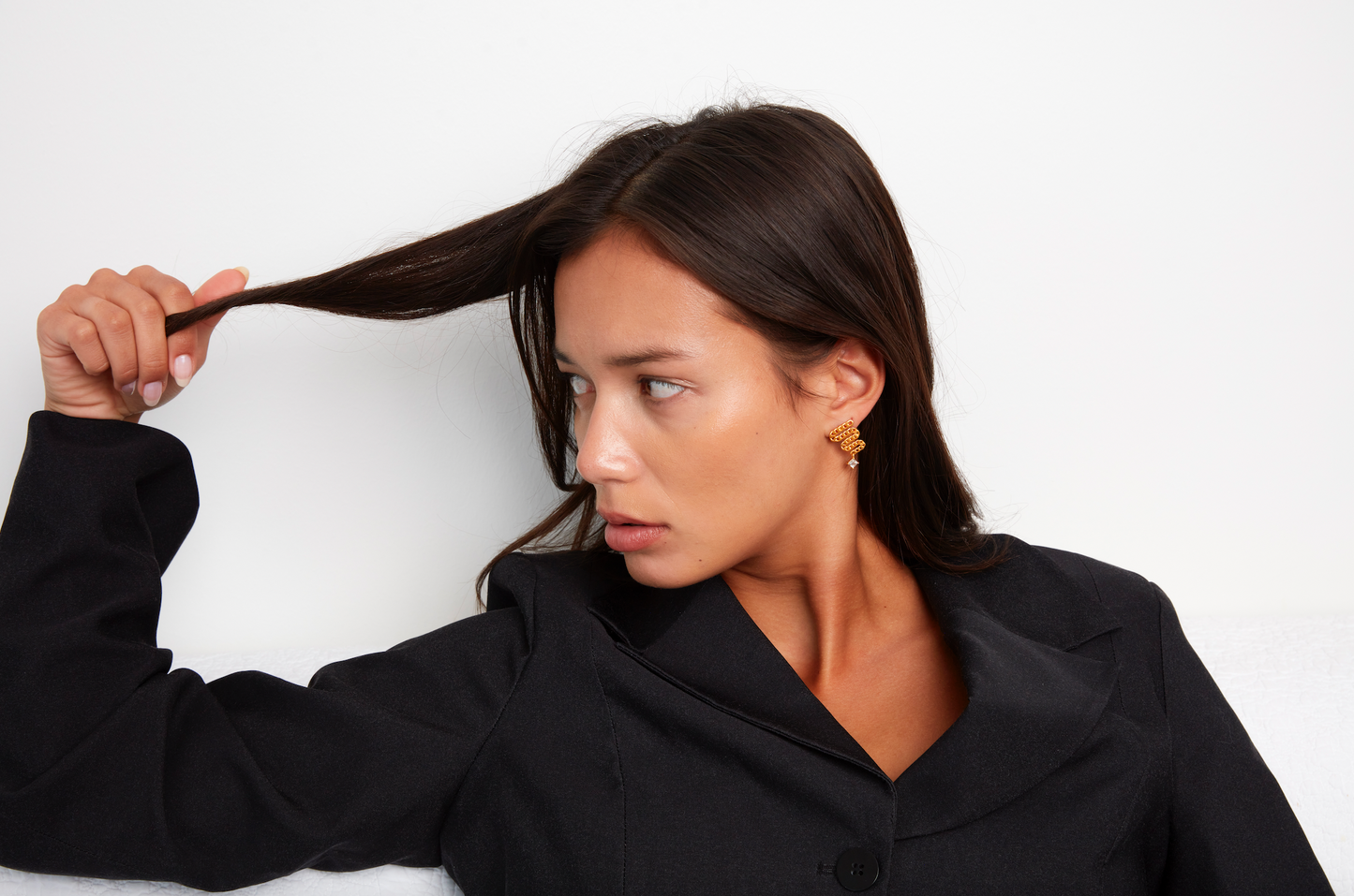 16 Embellished Chain Earring